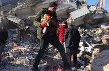 Ο σεισμός στην Τουρκία ισοπέδωσε σπίτια