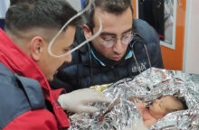 Μωρό 10 ημερών βγήκε ζωντανό από τα χαλάσματα έπειτα από 90 ώρες