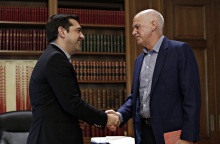 ΝΔ: Ο Παπανδρέου επιβεβαιώνει τις υπόγειες συζητήσεις για συγκρότηση «κυβέρνησης των ηττημένων»