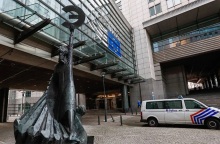 Qatargate: Έφοδος της οικονομικής αστυνομίας στα γραφεία της ΜΚΟ No Peace Without Justice