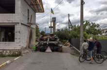 Κατεστραμμένο ουκρανικό τανκ στον οικισμό Χοστομέλ (περιφέρεια Κιέβου)