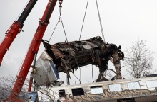 Τέμπη - Σύγκρουση τρένων: Θα γίνει τεμαχισμός του τρίτου βαγονιού 