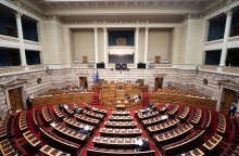 Kατώτατος μισθός: Τι προκύπτει από το πόρισμα διαβούλευσης