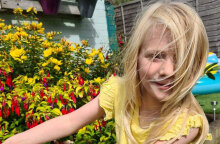 Η 6χρονη Caitlin Hutson στη Βρετανία που έχει ανάγκη το βιονικό χέρι