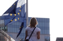 Η Κομισιόν πρότεινε τη μεταρρύθμιση της αγοράς ηλεκτρικής ενέργειας: Οι στόχοι για ενίσχυση των ανανεώσιμων πηγών, προστασία καταναλωτών και ανταγωνιστικότητα.