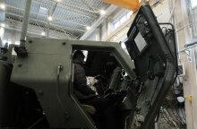 Αμερικανικό στρατιωτικό όχημα με εκτοξευτήρες πυραύλων HIMARS