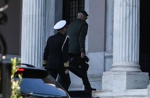 Ο αρχηγός ΓΕΕΘΑ προσέρχεται στη συνεδρίαση του ΚΥΣΕΑ