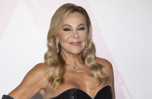 Ισπανία: Η ηθοποιός Άνα Ομπρεγόν απέκτησε παιδί στα 68 της μέσω παρένθετης μητρότητας και η κυβέρνηση καταγγέλλει αυτήν την πρακτική που είναι παράνομη στη χώρα	