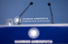 Ενημέρωση δημοσιογράφων από τον κυβερνητικό εκπρόσωπο