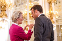 Ούρσουλα φον ντερ Λάιεν και Εμανουέλ Μακρόν