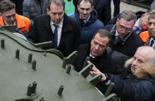 Μεντβέντεφ: Η Πολωνία μπορεί να εξαφανιστεί μαζί με τον ηλίθιο πρωθυπουργό της