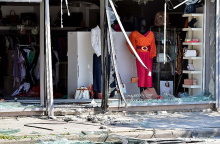 Έκρηξη σε κατάστημα εμπορικού κέντρου στη Λάρισα