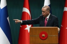 Εκλογές Τουρκία - Ερντογάν για Economist: «Η χώρα δεν θα επιτρέψει να καθοδηγείται η πολιτική της από εξώφυλλα περιοδικών»