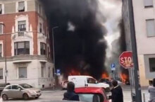 Πυκνός καπνός κάλυψε τον ουρανό του Μιλάνου