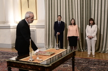 Η ορκωμοσία του υπηρεσιακού πρωθυπουργού Ιωάννη Σαρμά
