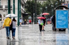 Καιρός αύριο: Βροχές και μπόρες ακόμα και στην Αττική