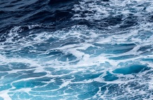 Λευκάδα: Ο 50χρονος που πνίγηκε φέρεται να προσπάθησε να βγάλει σέλφι στα κύματα