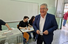 Με ένα ευτράπελο, ψήφισε ο Δημήτρης Κουτσούμπας