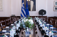 Άδειες καρέκλες στο υπουργικό συμβούλιο