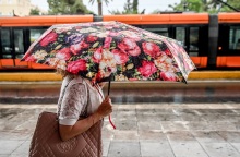 Καιρός αύριο: Άστατος με καταιγίδες - Άνοδος της θερμοκρασίας