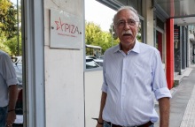 ΣΥΡΙΖΑ - Βίτσας: Να διαλέξει ο Τσίπρας ποιον θα στηρίξει για πρόεδρο