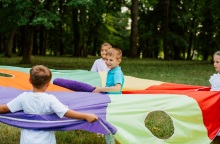 Έμφαση δίνεται στην αποτελεσματική υλοποίηση και υποστήριξη προγραμμάτων που προωθούν τον θεσμό της Αναδοχής.