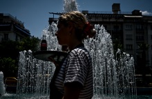 Καύσωνας Κλέων: Έκτακτα μέτρα και στον ιδιωτικό τομέα