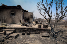 Καταστροφές από τη φωτιά στη Ρόδο