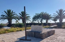  Άγνωστοι έσπασαν τον σταυρό στον τάφο του Νίκου Καζαντζάκη