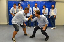 Θανάσης Τσαλταμπάσης, Ιβάν Σβιτάιλο και από πίσω οι υπόλοιποι συγκρατούμενοι