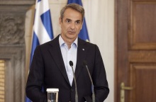 Ο Κυριάκος Μητσοτάκης σε δηλώσεις μετά τη σύσκεψη για την οπαδική βία