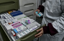 Στο κινητό τηλέφωνο τα εφημερεύοντα φαρμακεία	