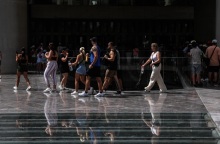 Καιρός αύριο: Αρκετά καλός τη Δευτέρα - Διατηρούνται οι άνεμοι