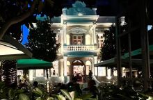 Casablanca Social Club: Φαγητό, ποτό και μουσικές σε ένα συγκλονιστικό νεοκλασικό της Θεσσαλονίκης