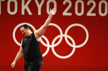 Η τρανς αρσιβαρίστρια Λόρελ Χάμπαρντ