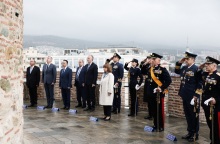 Η Κατερίνα Σακελλαροπούλου στην έπαρση της σημαίας στον Λευκό Οίκο