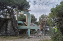 Κατεδάφιση αυθαιρέτου στην Πάρνηθα