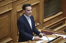 Δε παραδίδει την έδρα ο Χουρδάκης- Συνεχίζεται η «διαμάχη» στη Πλεύση Ελευθερίας