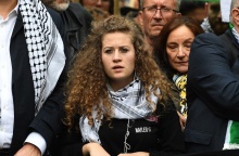 Συνελήφθη η νεαρή Παλαιστίνια ακτιβίστρια Άχεντ Ταμίμι, στην Δυτική Όχθη για «υποκίνηση σε τρομοκρατία»