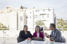 Ο Κυριάκος Μητσοτάκης συναντήθηκε με ωφελούμενη του Προσωπικού Βοηθού