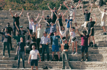 30 άνθρωποι από 20 χώρες ζουν νομαδικά στον Ζάρο της Κρήτης