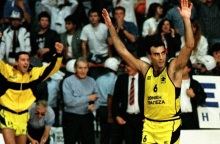 Σαν σήμερα, 2 Δεκεμβρίου 1979, ο Νίκος Γκάλης κάνει «ντεμπούτο» στο ελληνικό πρωτάθλημα με τη φανέλα του Άρη 