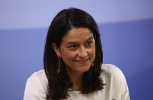 Κεραμέως: Άμεσα ξεκινούν οι διαβουλεύσεις με τα κόμματα για την Επιστολική Ψήφο