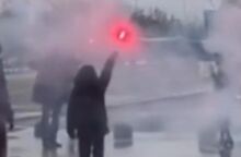 Δολοφονία Κατσουρή: Αποθεώθηκαν στην επιστροφή τους οι Κροάτες οπαδοί που αποφυλακίστηκαν από την Ελλάδα