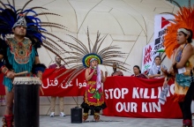 COP28: Οι αυτόχθονες πληθυσμοί του Αμαζονίου διεκδικούν το ρόλο τους ως φύλακες του τροπικού δάσους Για τους ιθαγενείς η ζούγκλα είναι ένα ζωντανό ον με δικαιώματα που πρέπει να προστατευτεί