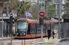 Παλαίο Φάληρο: Ένας νεκρός και ένας τραυματίας από τη σύγκρουση Τραμ με αυτοκίνητο 