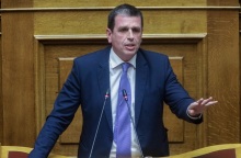 Καιρίδης: Δεν νομιμοποιούνται οι παράνομοι μετανάστες - Τους δίνεται απλώς το δικαίωμα στη μόνιμη εργασία