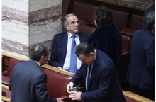 Πέρασε η τροπολογία για τους μετανάστες – Καταψήφισε ο Σαμαράς: Ό,τι είχα χρέος να πω, το είπα, όποιος θέλει να το καταλάβει, το κατάλαβε