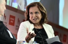 Ντ. Μπακογιάννη: Διαφωνία με Γεραπετρίτη για την ροζ σημαία 