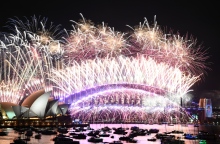 Η Αυστραλία υποδέχτηκε το 2024 - Εντυπωσιακό σόου στο λιμάνι του Σίδνεϊ